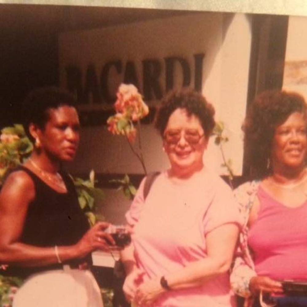 Meet your Posher, Valda